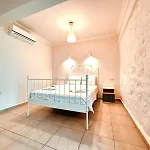 Tas Aparthotel *